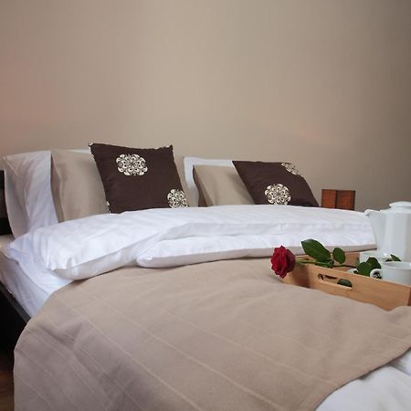 Glam House Apartments พอซนาน ภายนอก รูปภาพ
