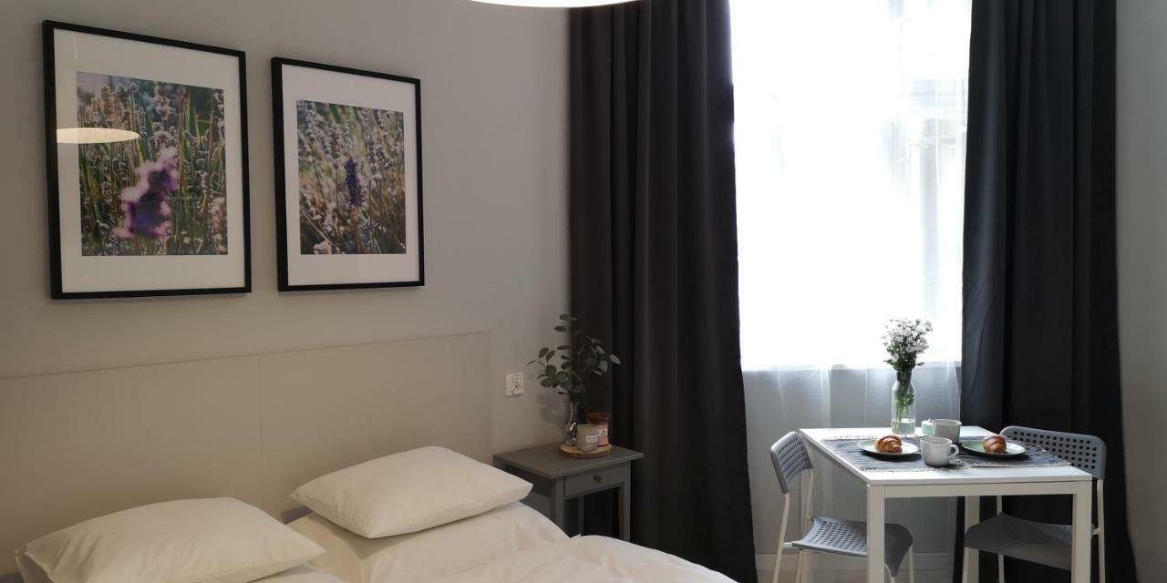 Glam House Apartments พอซนาน ภายนอก รูปภาพ