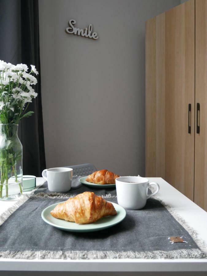 Glam House Apartments พอซนาน ภายนอก รูปภาพ